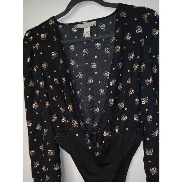 Chico By Design Black Floral Bodysuit Size S - Picture 3 of 5